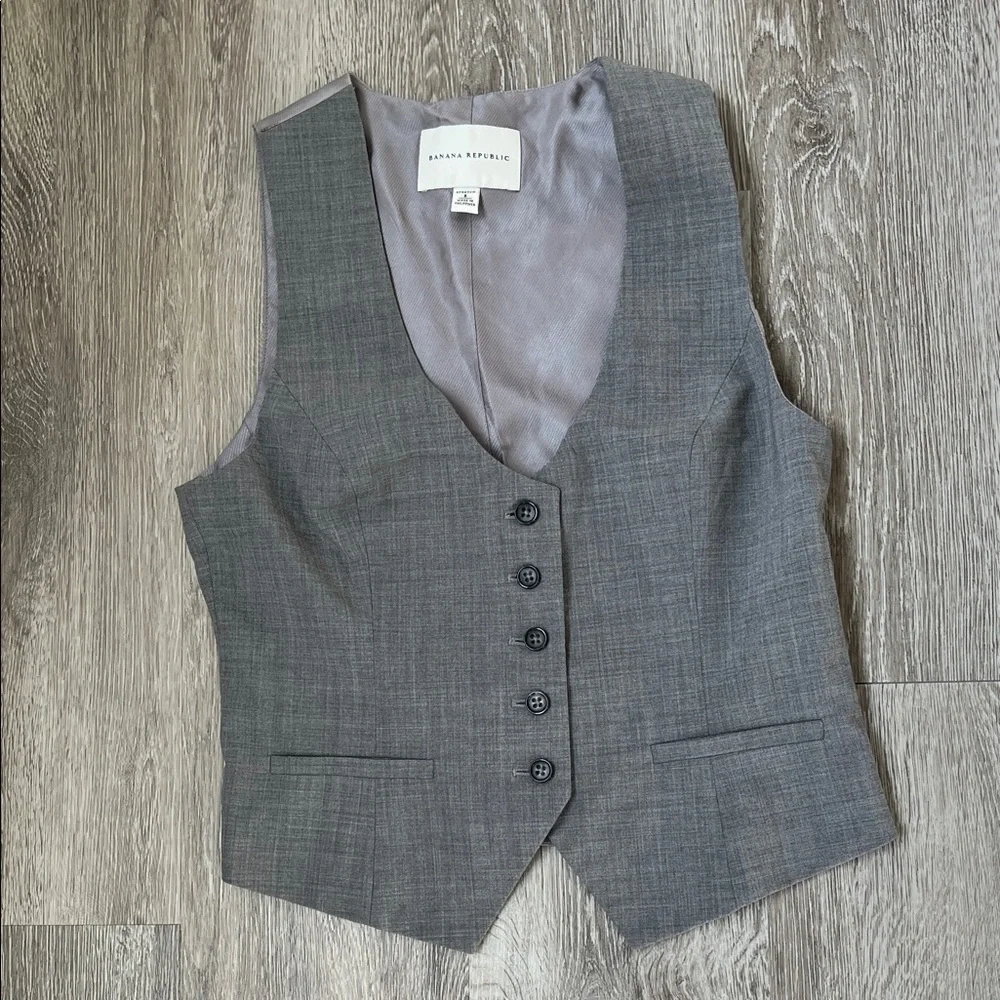 Banana Republic Wool Buttoned Vest EUC